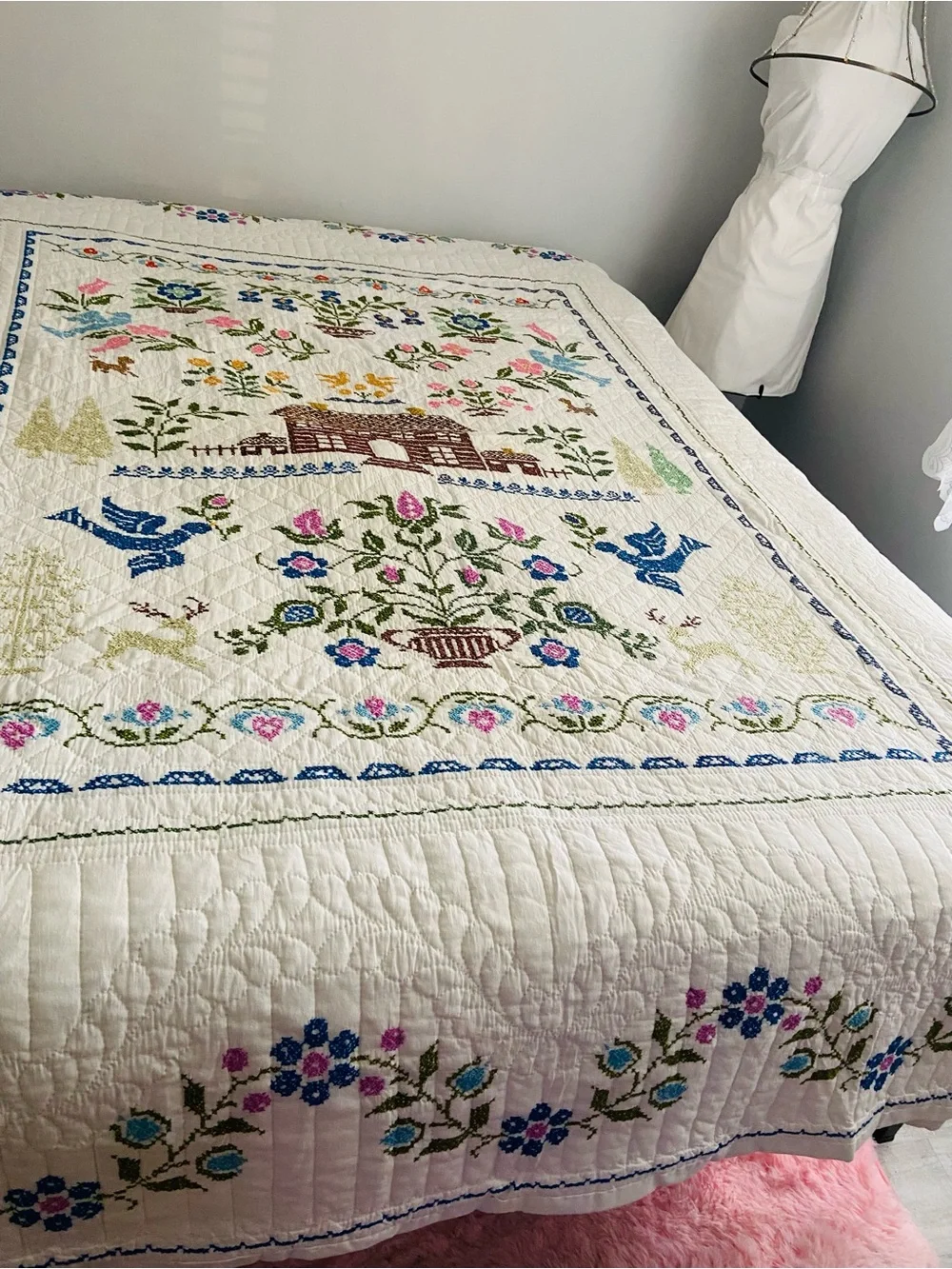 Vintage American Sampler Embroidered Hand Stitched Quilt Cottagecore Decor!